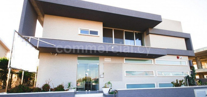 Bâtiment commercial à vendre à Limassol