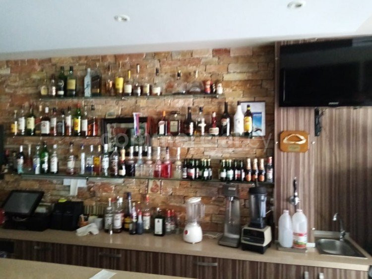 Bâtiment à usage mixte à vendre à Germasogeia