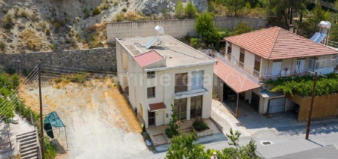 Edificio de uso mixto a la venta en Limassol