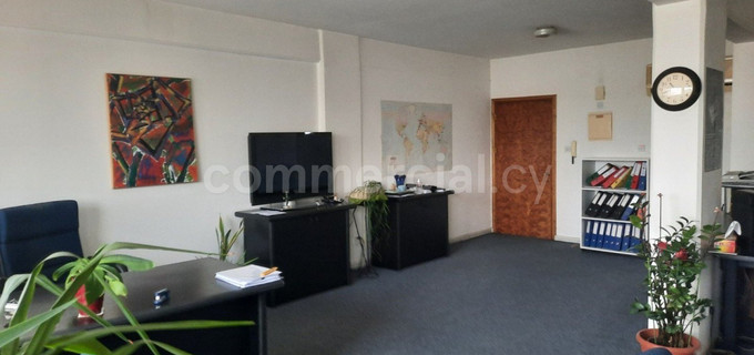Oficina para alquilar en Limassol