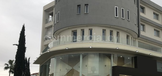 Kommerzielles Gebäude in Nicosia zu verkaufen