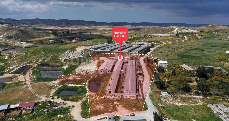 Warehouse for sale in Larnaca