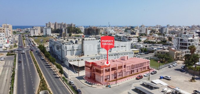 Bâtiment commercial à vendre à Larnaca