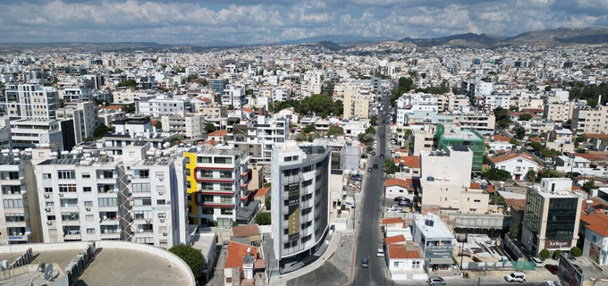 Kommersiell byggnad att hyra i Limassol