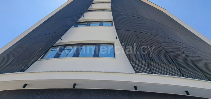 Edificio comercial para alquilar en Limassol