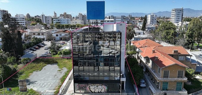 Edificio de uso mixto a la venta en Nicosia