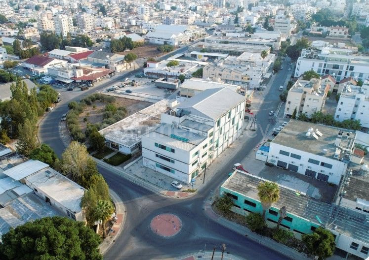 Budynek komercyjny na sprzedaż w Nicosia