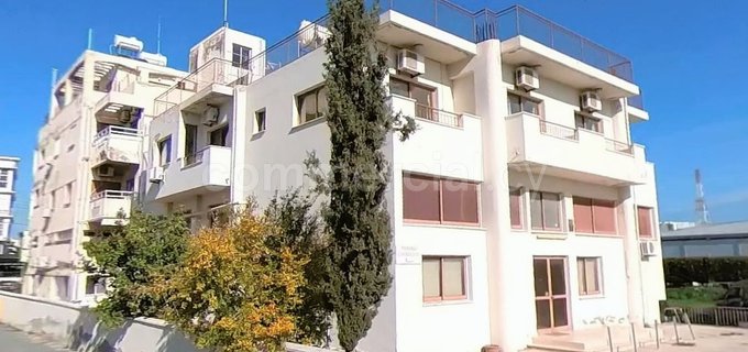 Kommerzielles Gebäude in Larnaca zu vermieten