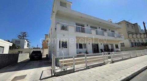 Wohnhaus in Larnaca zu verkaufen