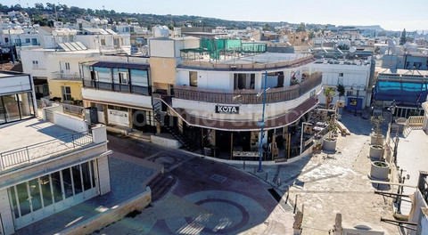 Bâtiment commercial à vendre à Ayia Napa