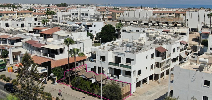 Edificio de uso mixto a la venta en Paralimni