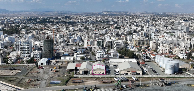 Industriel à vendre à Larnaca