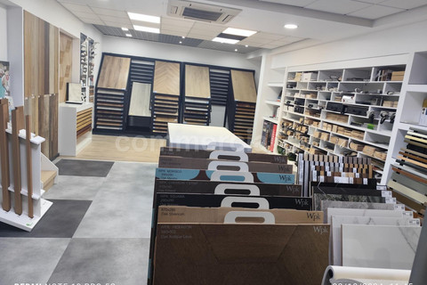 Kommerzielles Gebäude in Limassol zu verkaufen