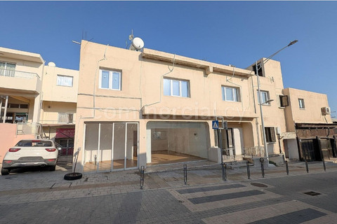 Mixed use building for sale in Ayia Napa