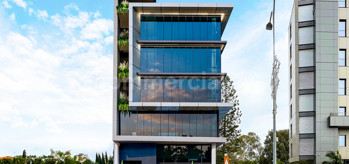 Bâtiment commercial à vendre à Limassol