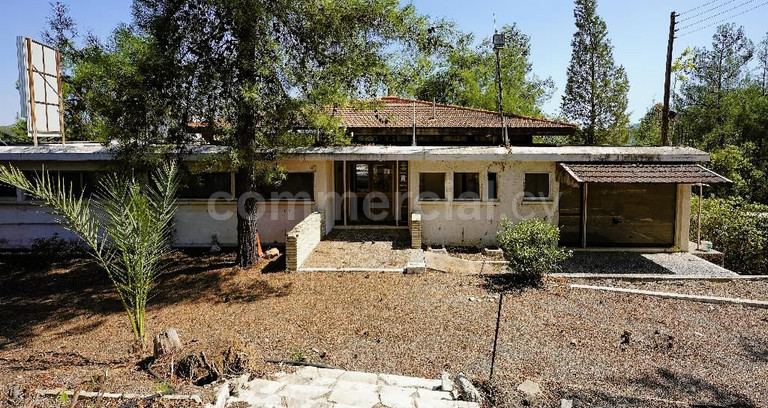 Commercial building for sale in Nicosia