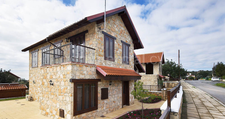 Οικιστικό κτήριο προς πώληση - Λεμεσός