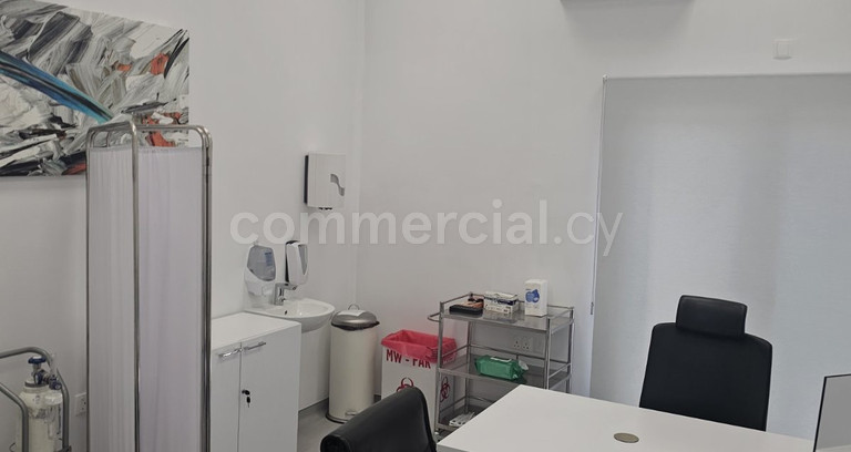 Kommersiell byggnad att hyra i Paphos