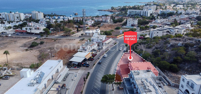 Mixed use building for sale in Paralimni