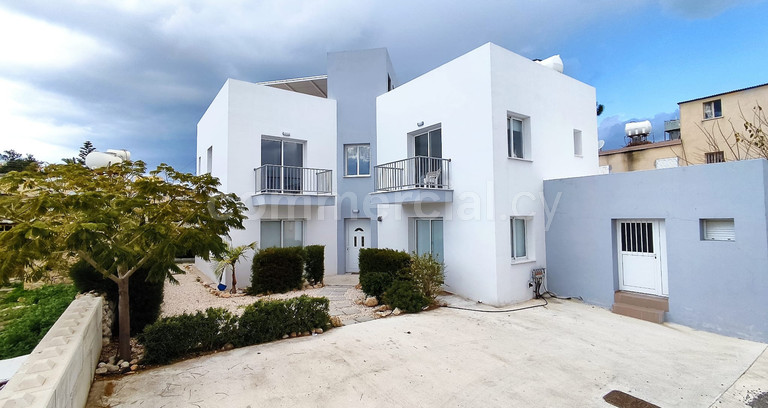 Bâtiment résidentiel à vendre à Paphos