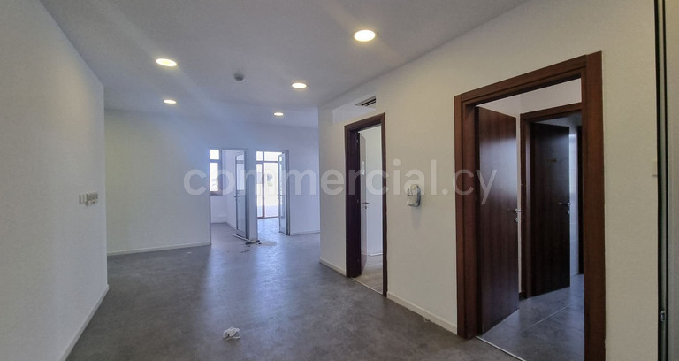 Bureau à vendre à Limassol