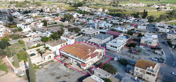 Mixed use building for sale in Avgorou