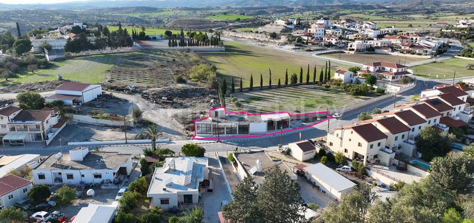 Retail shop for sale in Larnaca