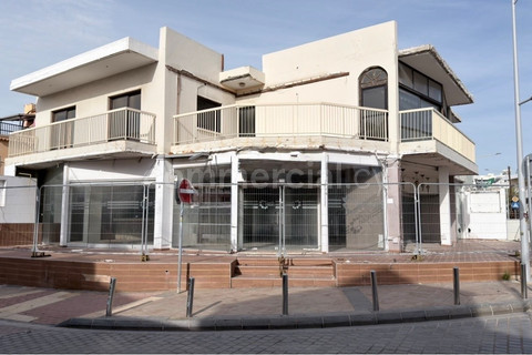 Mixed use building for sale in Ayia Napa
