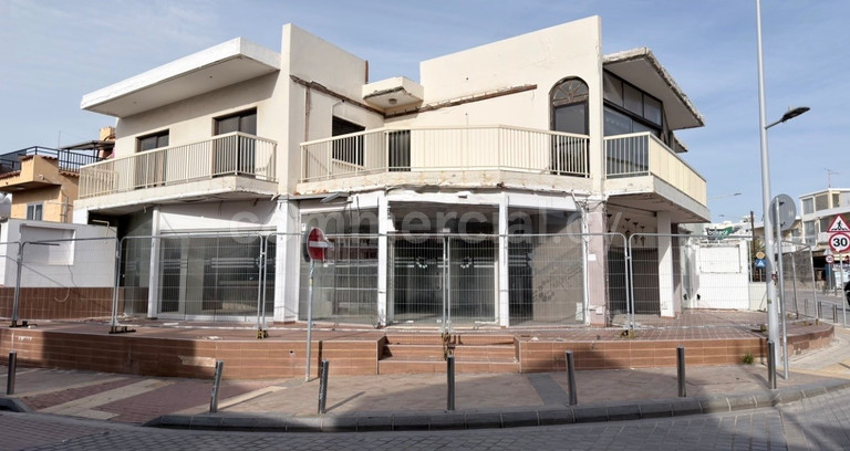 Κτίριο μικτής χρήσης προς πώληση - Αγία Νάπα