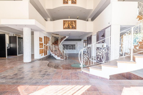 Mixed use building for sale in Nicosia