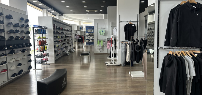 Edificio comercial para alquilar en Paphos