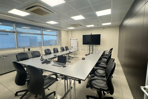 Commercial building to rent in Nicosia