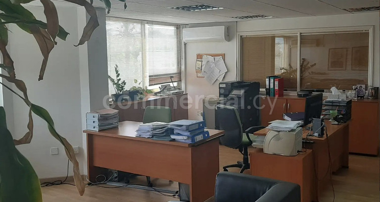 Büro in Nicosia zu verkaufen