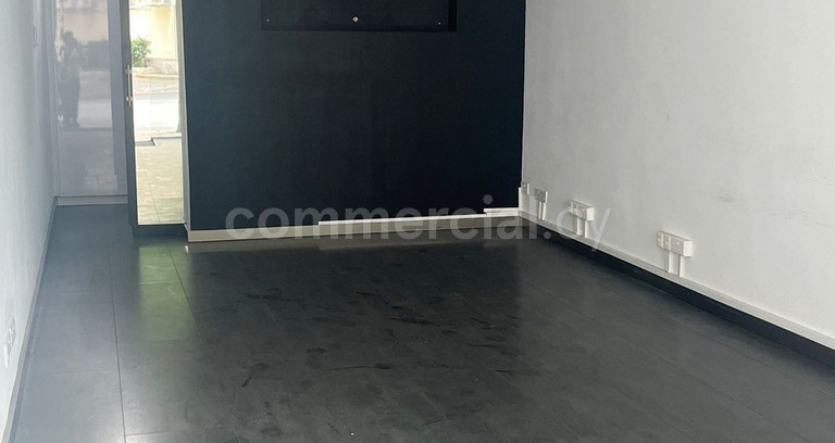 Showroom to rent in Nicosia