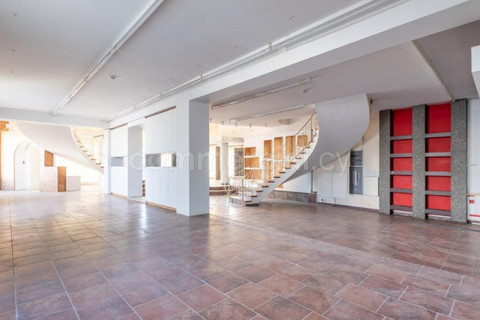 Commercial building for sale in Nicosia