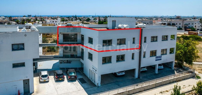 Biuro na sprzedaż w Larnaca