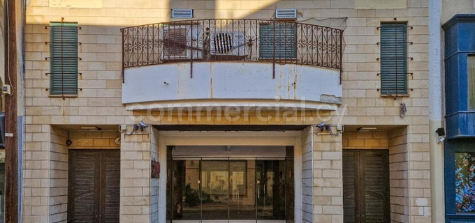 Kommersiell byggnad till salu i Larnaca