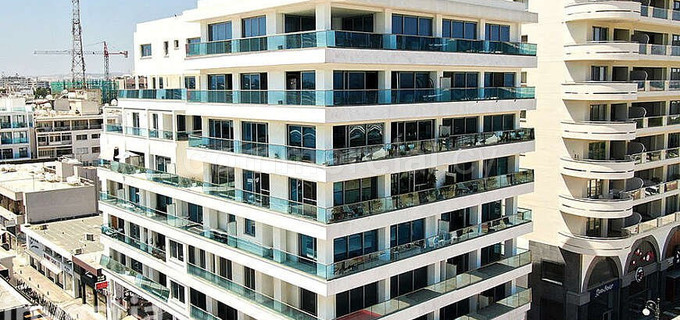 Kommersiell byggnad till salu i Larnaca