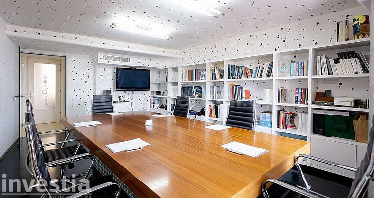 Office for sale in Larnaca