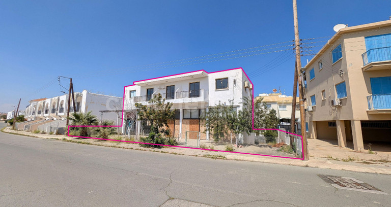 Residential building for sale in Paralimni