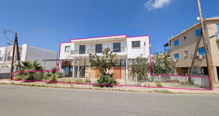 Residential building for sale in Paralimni