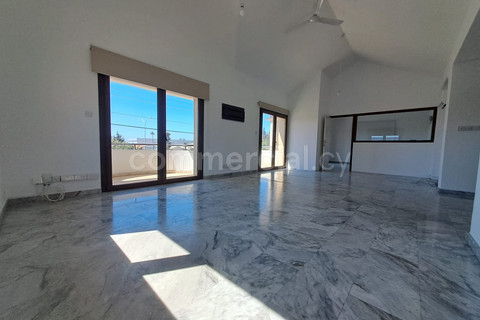 Office to rent in Limassol