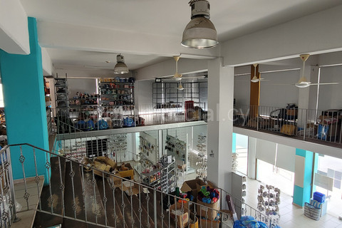 Retail shop to rent in Larnaca
