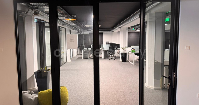 Office to rent in Limassol