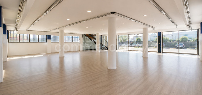 Showroom to rent in Limassol