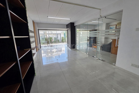 Office to rent in Germasogeia