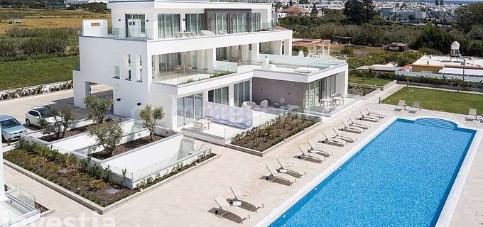 Mixed use building for sale in Ayia Napa