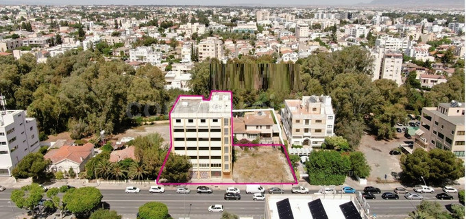 Edificio de uso mixto a la venta en Nicosia