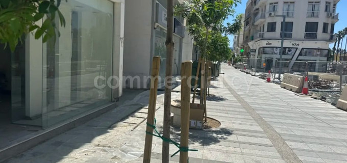 Bâtiment à usage mixte à louer à Larnaca