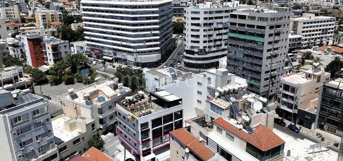 Oficina a la venta en Limassol